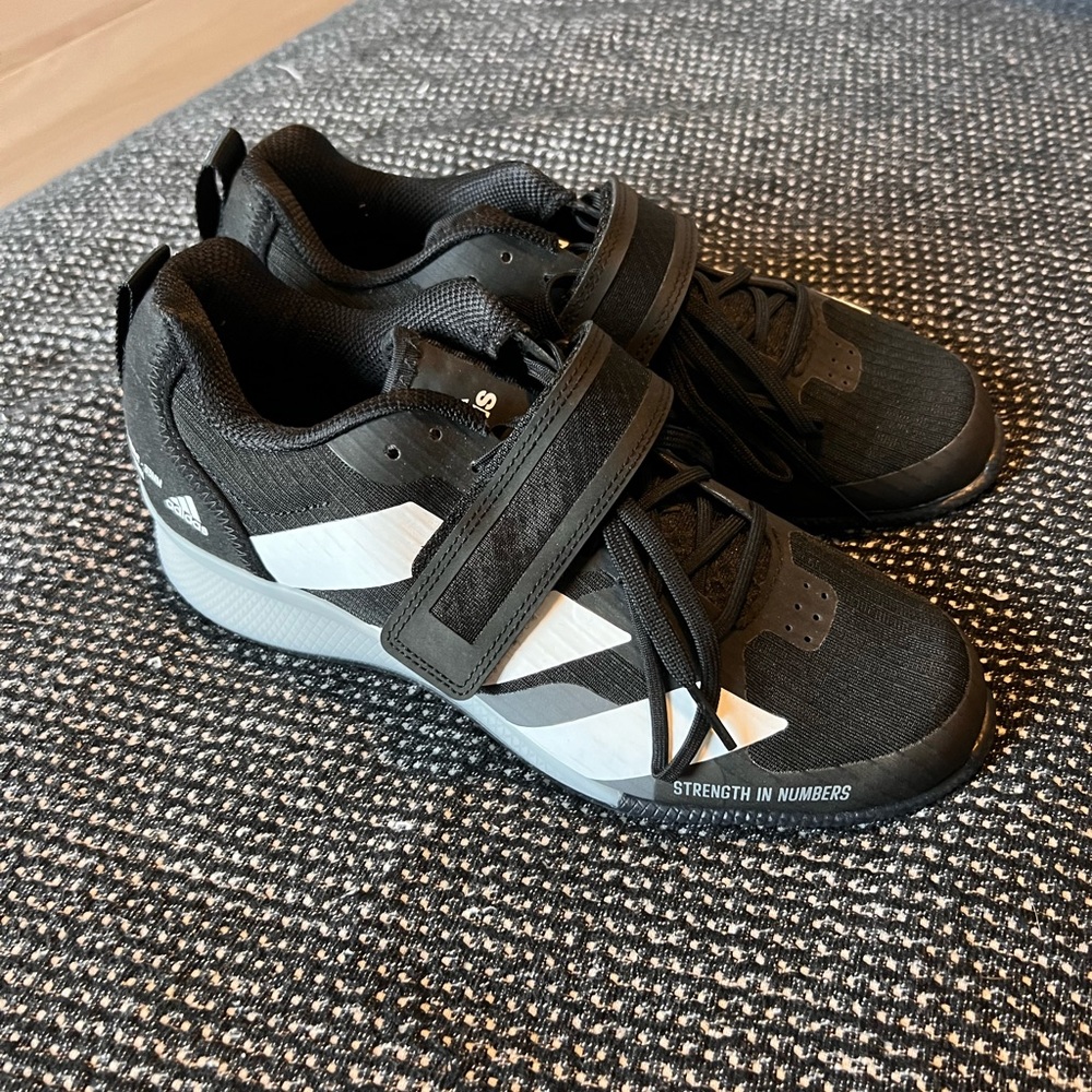 Adidas weightlifting